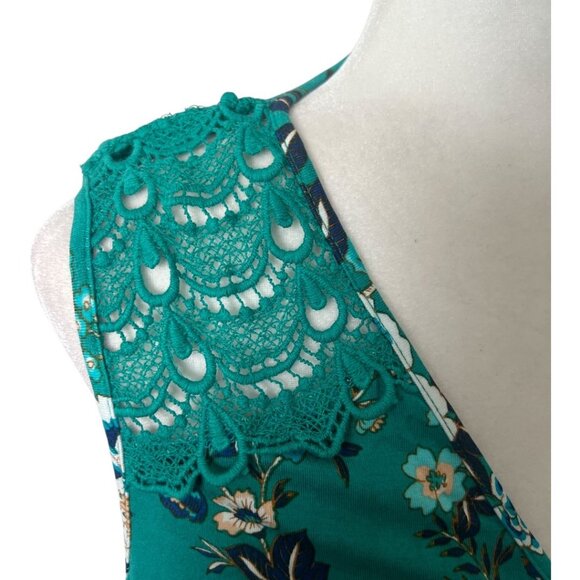 NWT Daniel Rainn Green Floral Pullover V-Neck Sleeveless Crochet Open Back Top - Picture 2 of 11